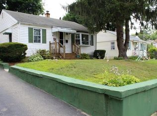 13 5th St, Dover, NJ 07801