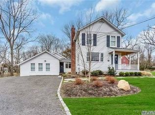 77 Main St, East Setauket, NY 11733