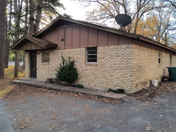 5910 W Malcomb St #5910, White Hall, AR 71602