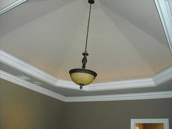 4th image of 111 Regal Oaks