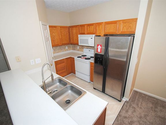 4th image of 158 Saddlebrook Ln Unit 333