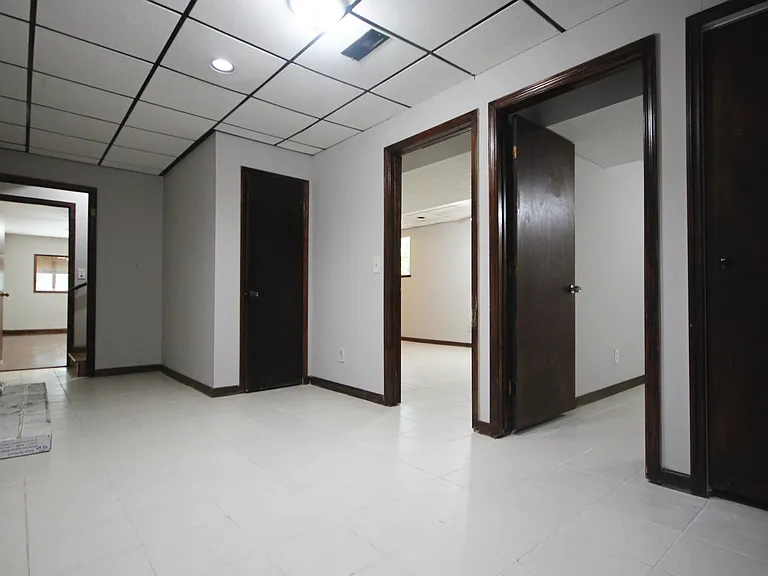 3310 Chastain Xing — Photo 4