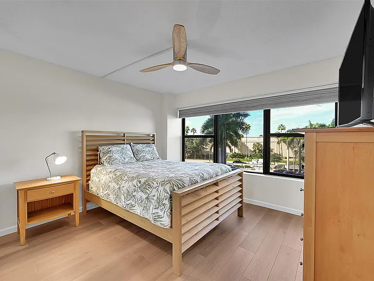 3800 Galt Ocean Dr #311 — Photo 15