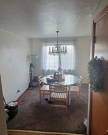 5th image of 227 Elaine St