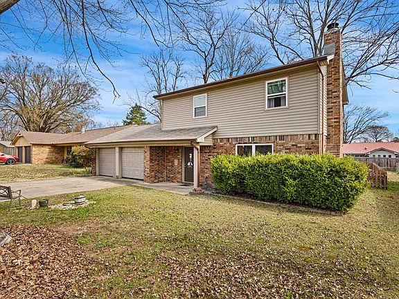 3rd image of 1512 N Jackson Ave