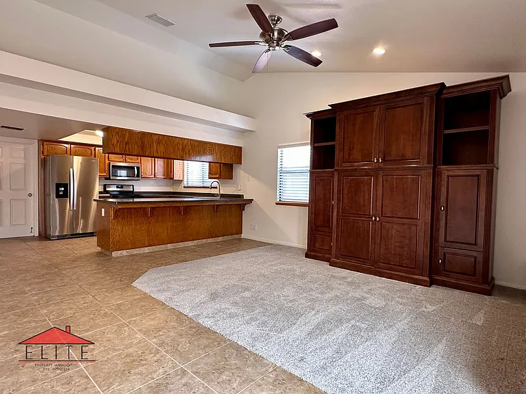 228 Yellowstone Pl — Photo 9