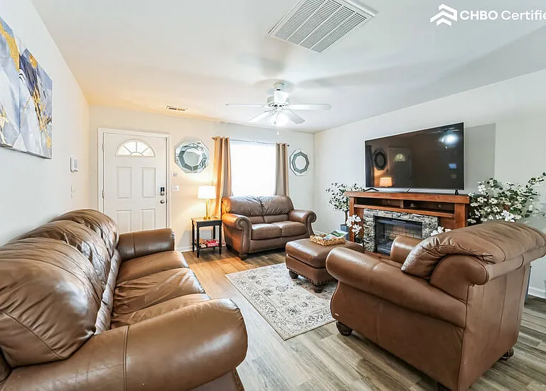 Spacious room for family and friends to gather