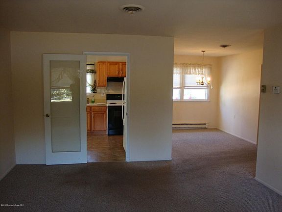 2nd image of 32 Westport Dr #71