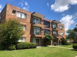 7100 176th St APT 304, Tinley Park, IL 60477