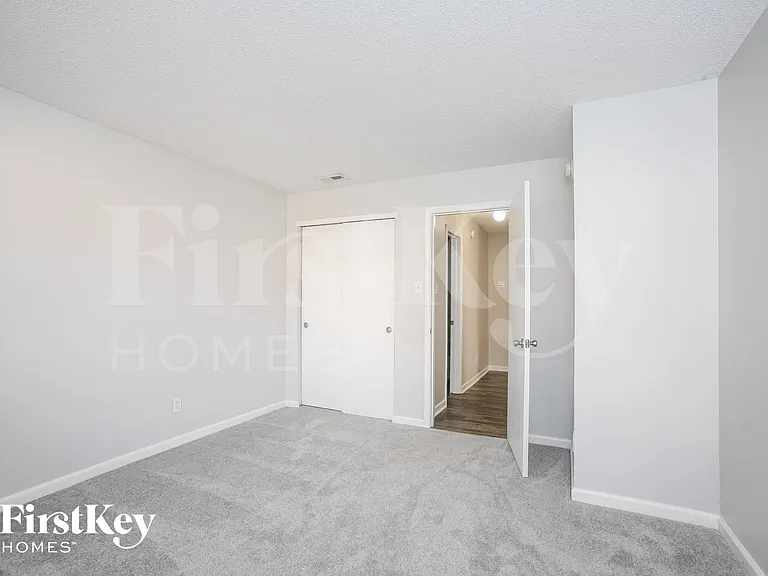 10913 Miller Dr — Photo 12