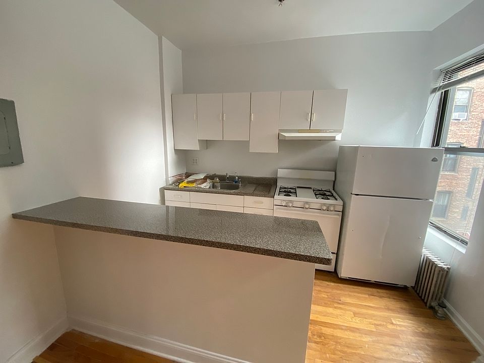 2nd image of 173 E 91st St #1Q