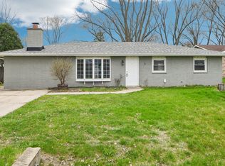 3 Marlin Dr, Oswego, IL 60543