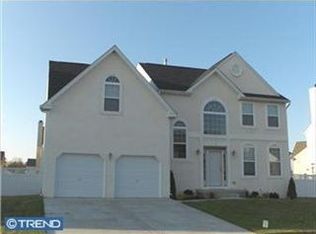 5 Midfield St, Sicklerville, NJ 08081