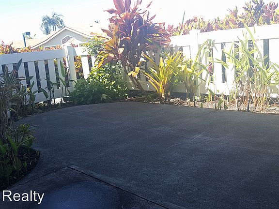 3rd image of 75-6081 Alii Dr Unit Hh 101