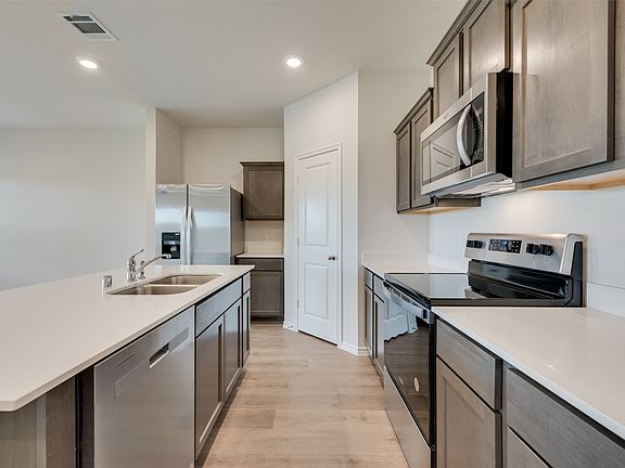 5th image of 1428 Millstead Rill Dr