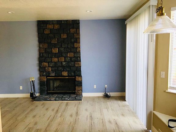 5th image of 1272 Chessington Dr