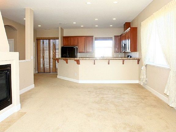 4th image of 425 Rosetta Stone Dr