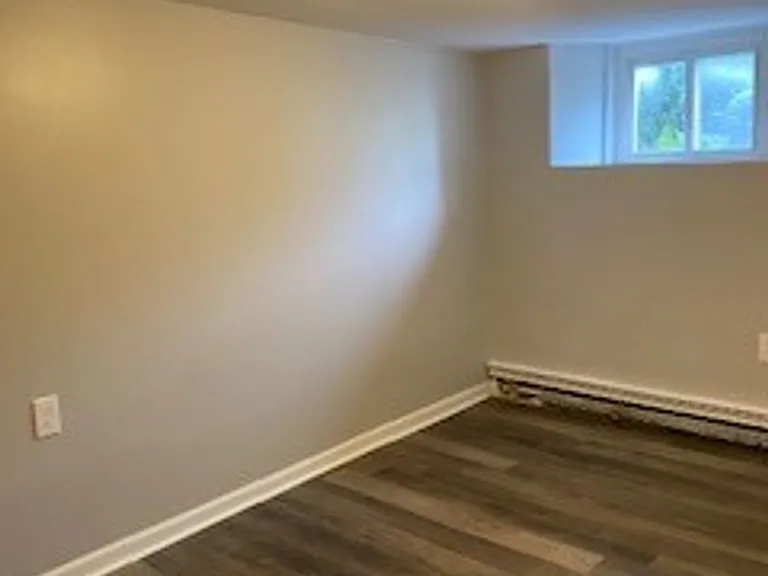 401 N Raynor Ave — Photo 3