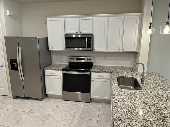 4th image of 4577 Sparkling Shell Ave