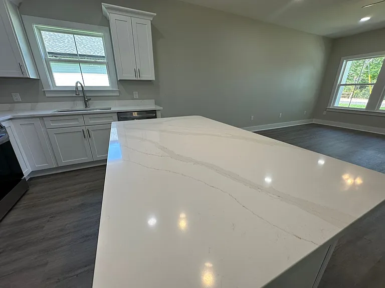 1332 Jackson St — Photo 9