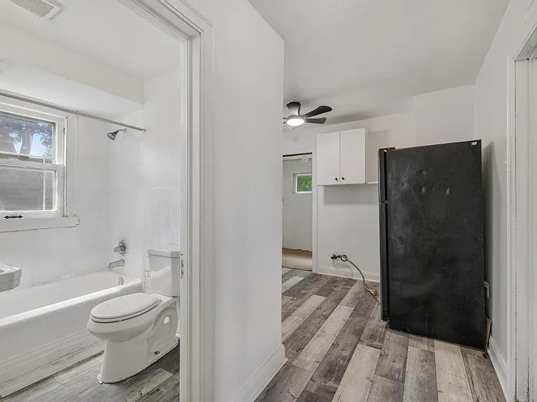 242 Crocker Blvd — Photo 11