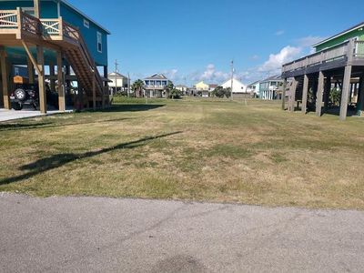 875 Palmetto Dr, Crystal Beach, TX, 77650