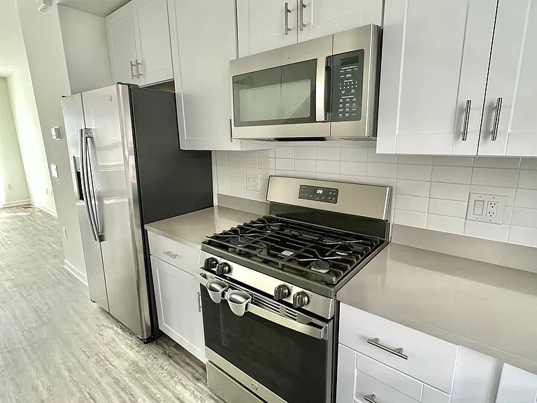 3103 Beachview Ln — Photo 9