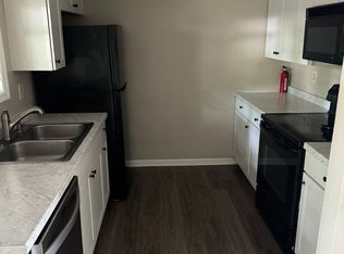 10 Sally Ann Pl, Newport News, VA 23602