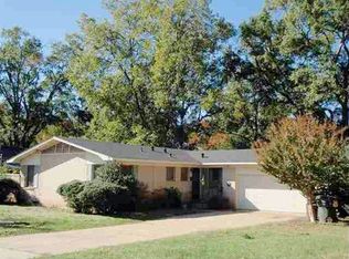 2225 Crestwood Dr, Tyler, TX 75701