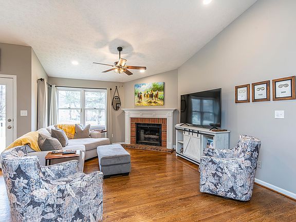 5th image of 733 Dardanelles Dr