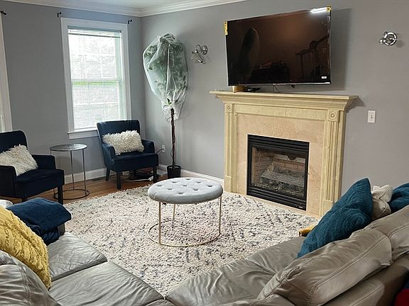 3rd image of 133 Puritan Ave