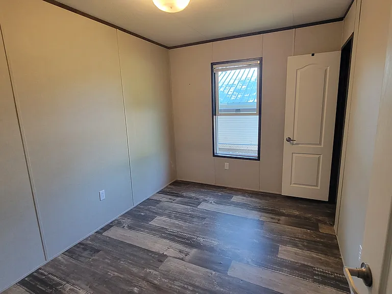5227 Lake View Dr — Photo 7