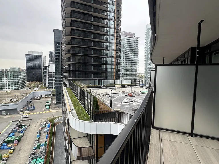 18 Esther Shiner Blvd #908 — Photo 10