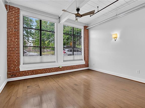 3rd image of 1261 Caroline St NE APT 110