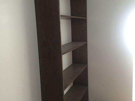2nd image of 2858 Fernwood Ave