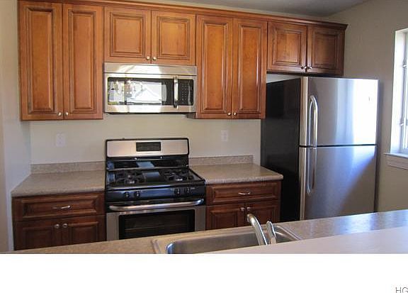 2nd image of 411 Tondo Cir