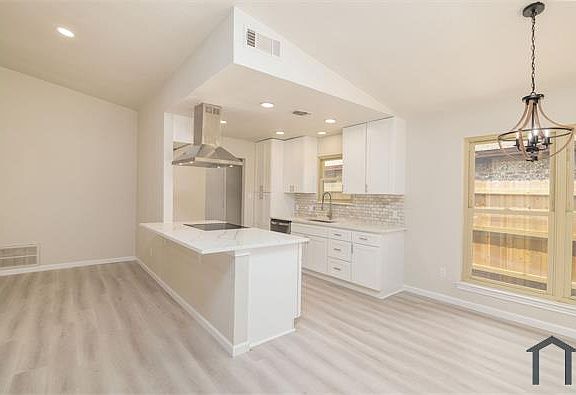 5th image of 829 Lottie Ln