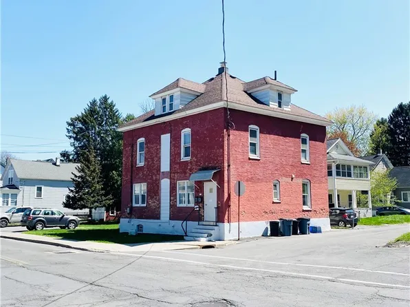 117 Woods Rd, Syracuse, NY 13209