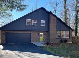 6006 Benchmark Ii Dr, Floyds Knobs, IN 47119
