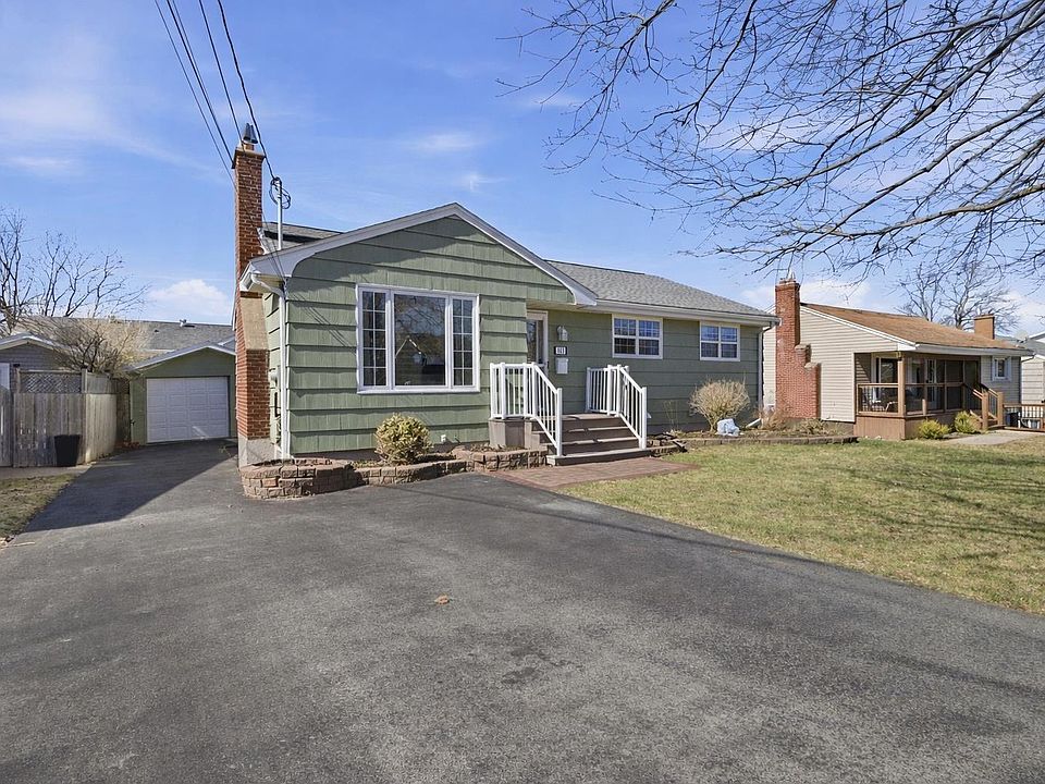 1st image of 145 Rosedale Ave