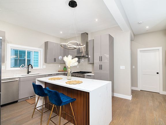 3rd image of 13 Arlington St #A