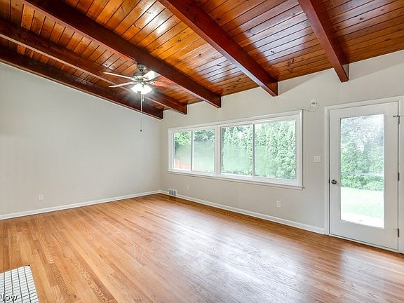 4th image of 570 Mardon Ave