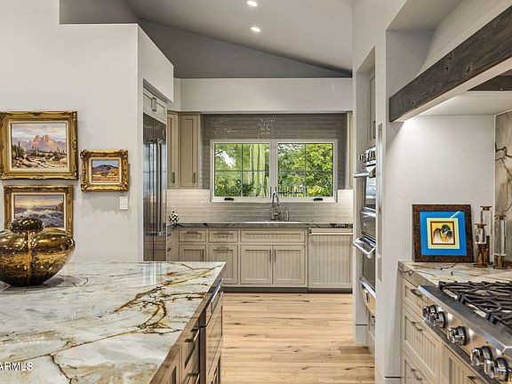 5th image of 5635 E LINCOLN Drive #13