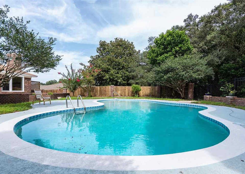 1st image of 5909 Strickland Pl