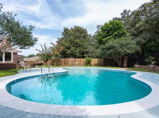 5909 Strickland Pl, Pensacola, FL 32506