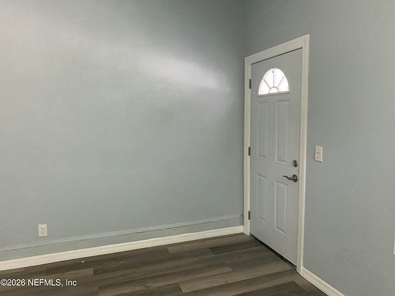 4th image of 622 LONG BRANCH Boulevard