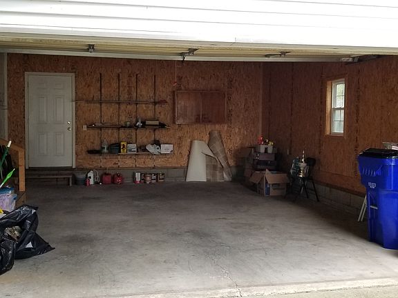 3rd image of 846 Buckeye St