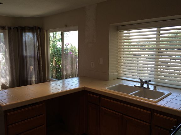 3rd image of 3391 Summer Glen Dr