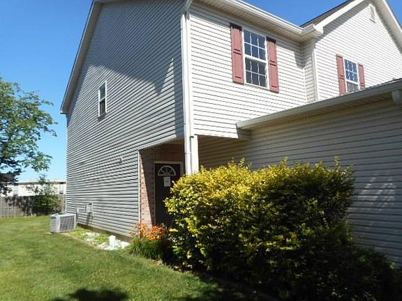 3rd image of 1144 Topp Creek Dr