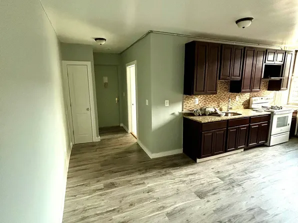 11-27 Nameoke Street image 3 of 6